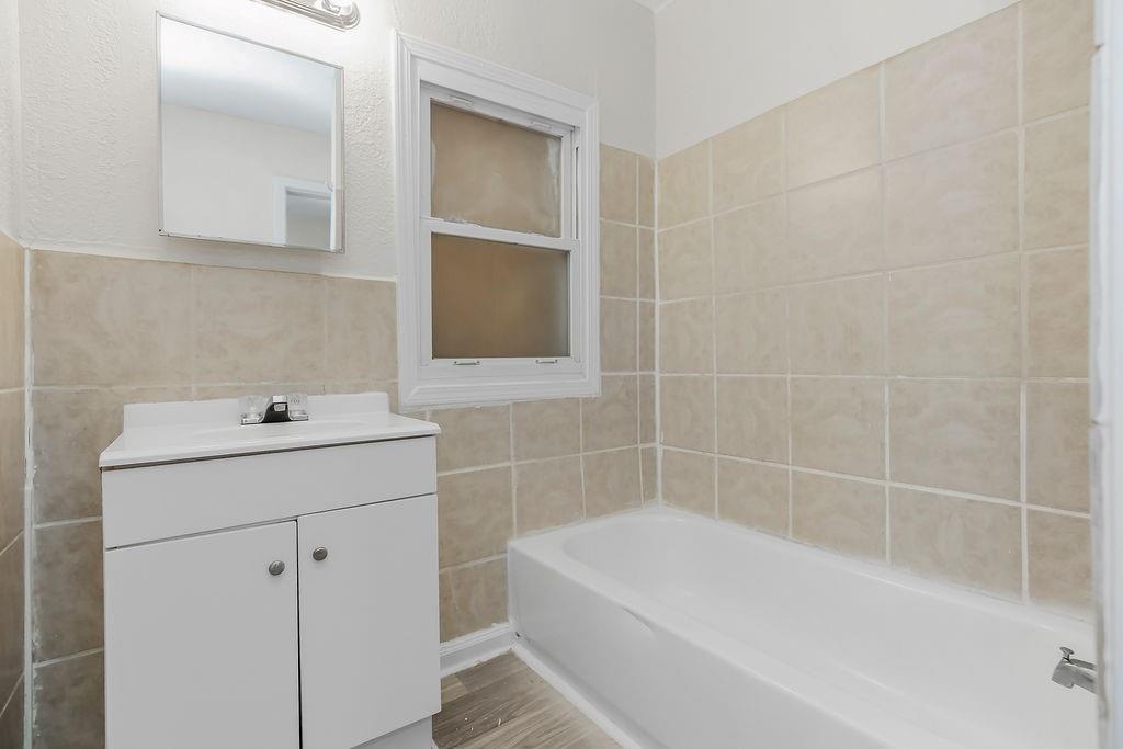 Photo 4 of 8411 Olive Street