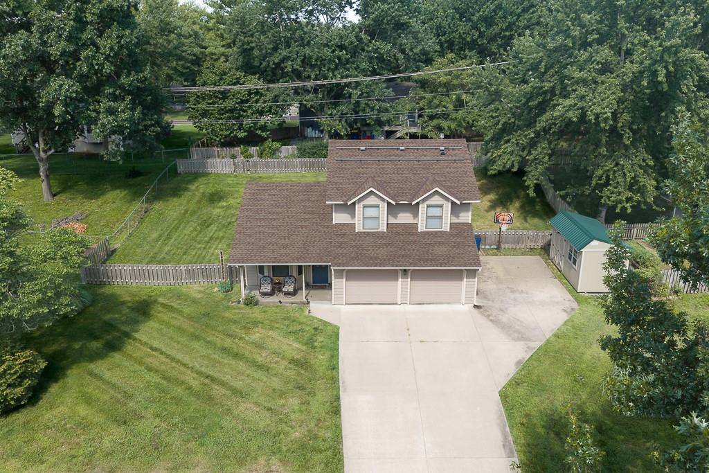 Photo 2 of 1211 Maple Street
