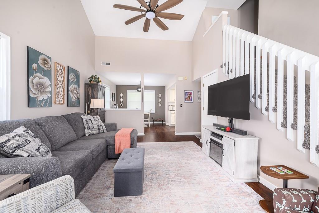Photo 5 of 1211 Maple Street