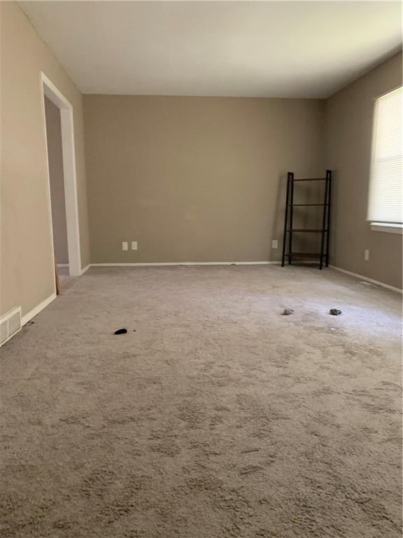Photo 3 of 11718 Fuller Avenue
