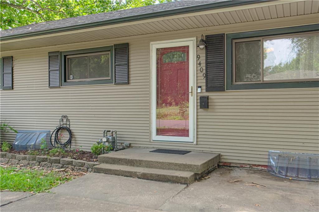 Photo 2 of 9409 E 69th Street