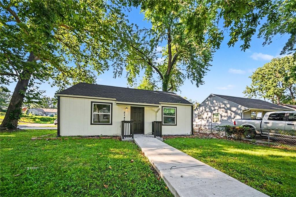 Photo 3 of 5146 Forest Avenue