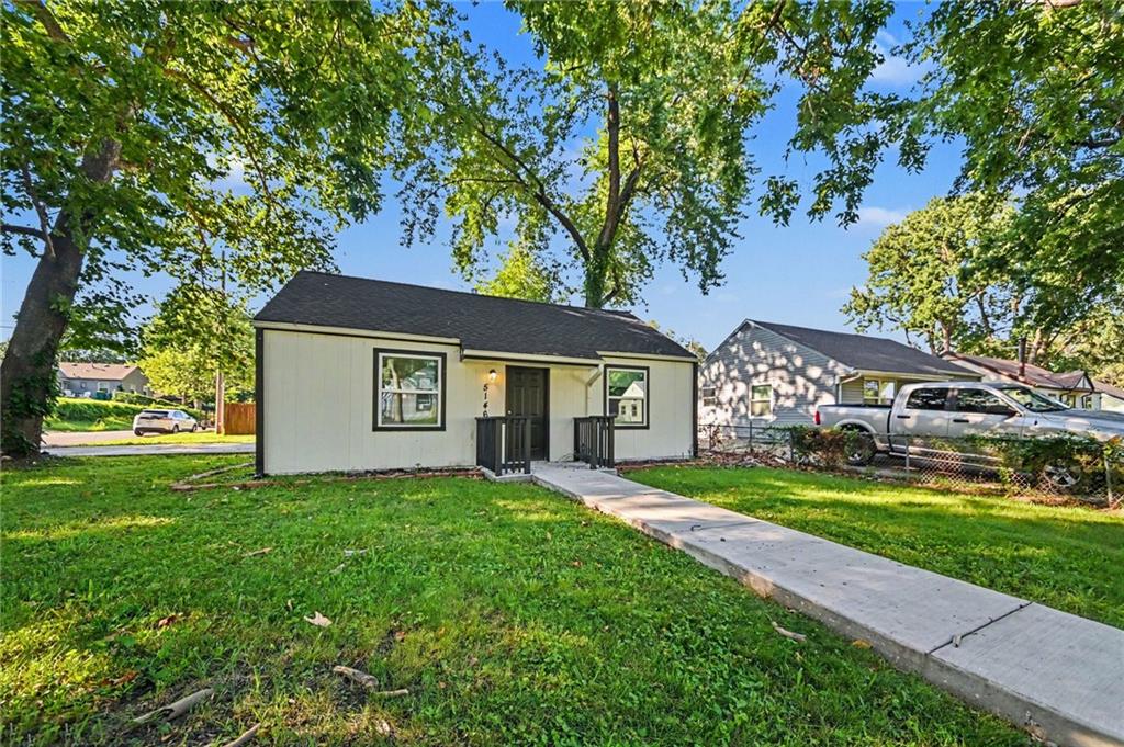 Photo 4 of 5146 Forest Avenue