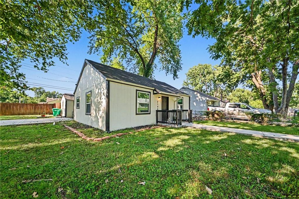 Photo 6 of 5146 Forest Avenue