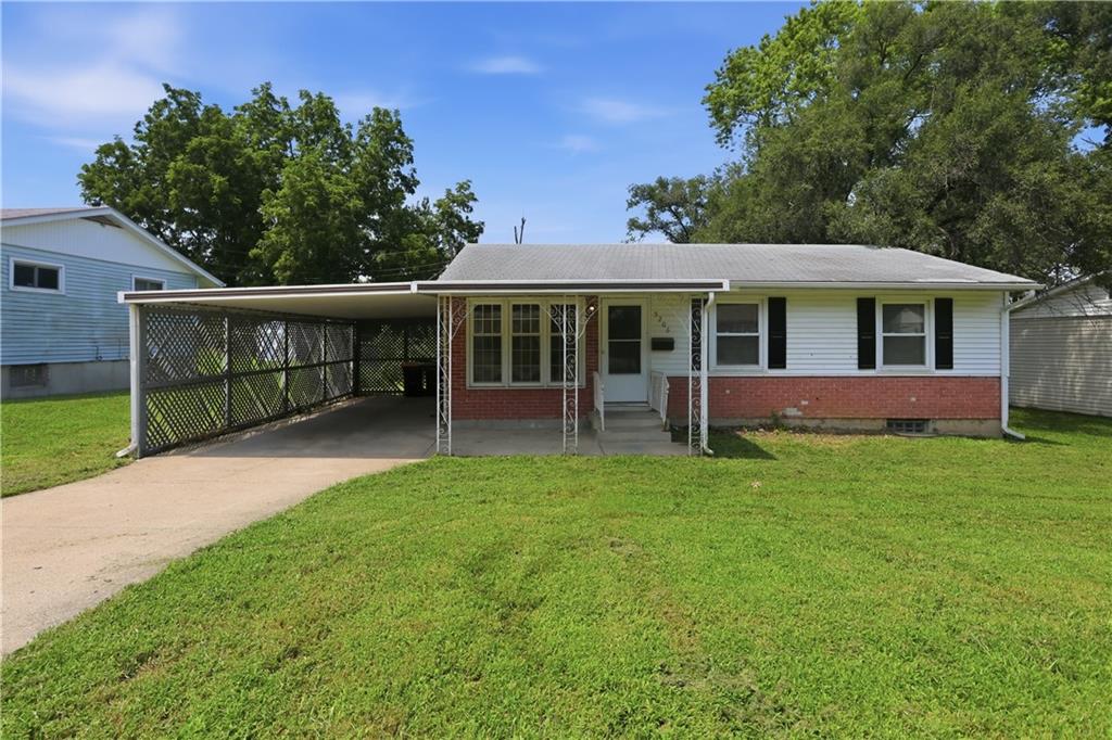 Photo 2 of 5206 Palmer Drive