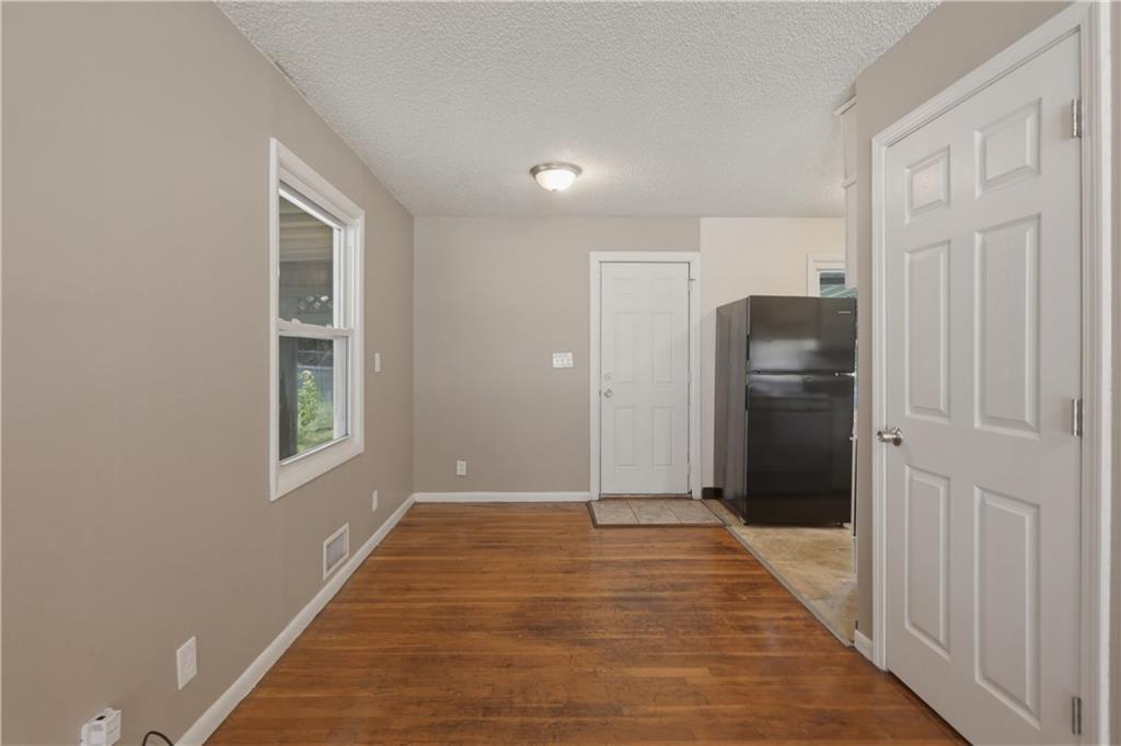 Photo 4 of 5206 Palmer Drive