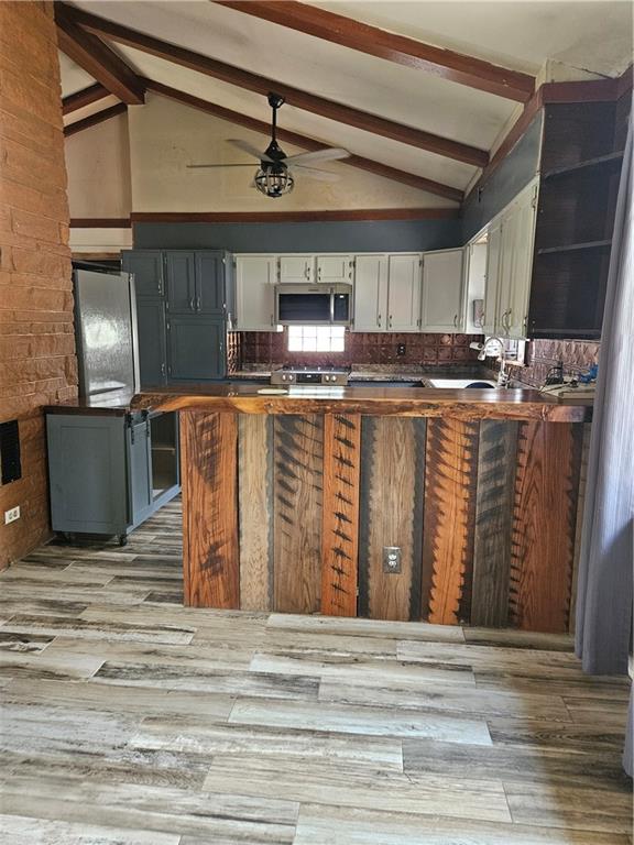 Photo 5 of 3601 Doniphan Avenue