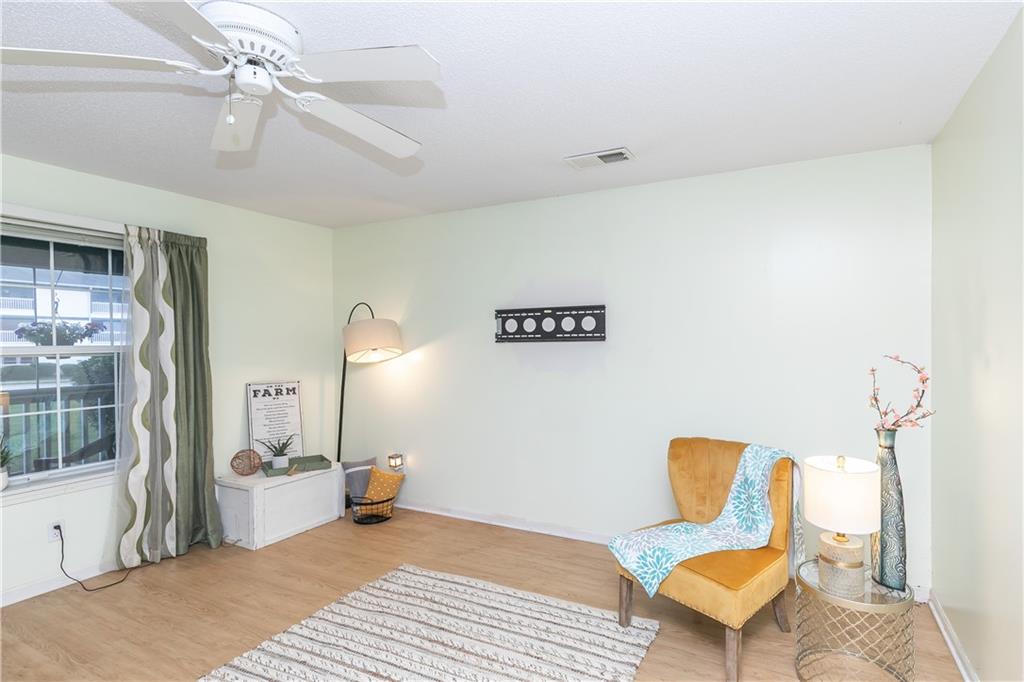Photo 3 of 2330 NE 68th Street #1