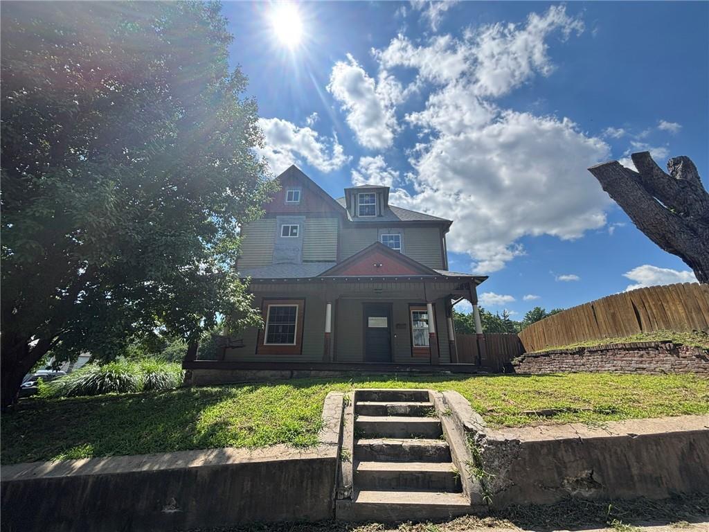 Photo of 108 S 19th Street