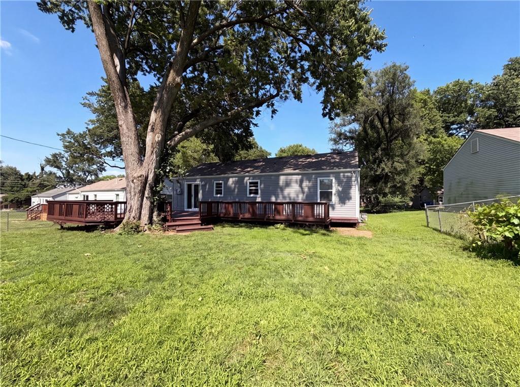 Photo 5 of 11615 W 68th Street