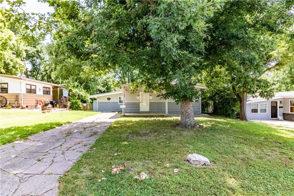 Photo 2 of 409 8th Street