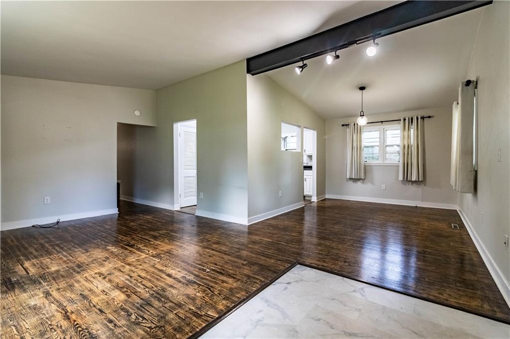 Photo 5 of 409 8th Street