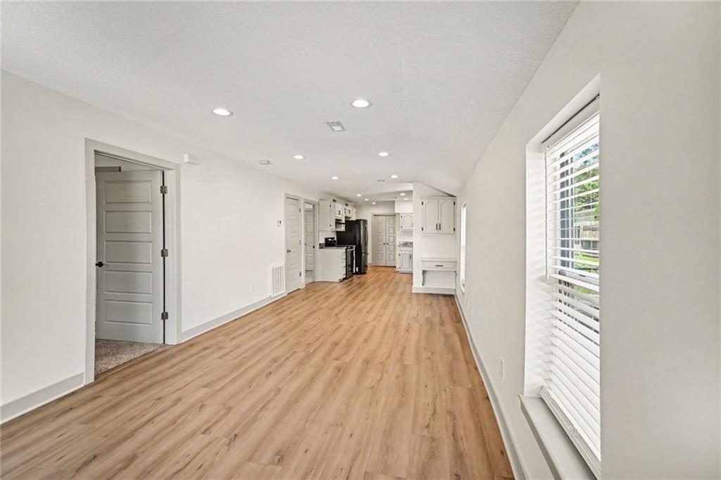 Photo 7 of 320 Elm Street