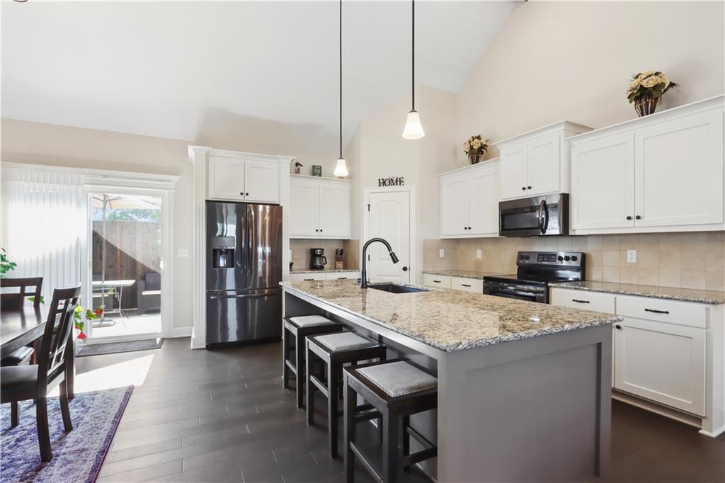Photo 6 of 805 Cedar Ridge Drive