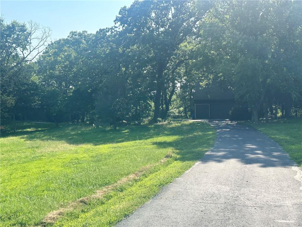 Photo 3 of 9000 Oak Country Lane