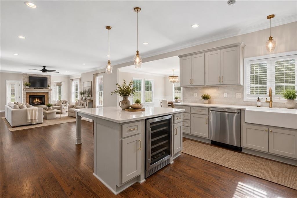 Photo 6 of 20 SE Meadowbrook Drive