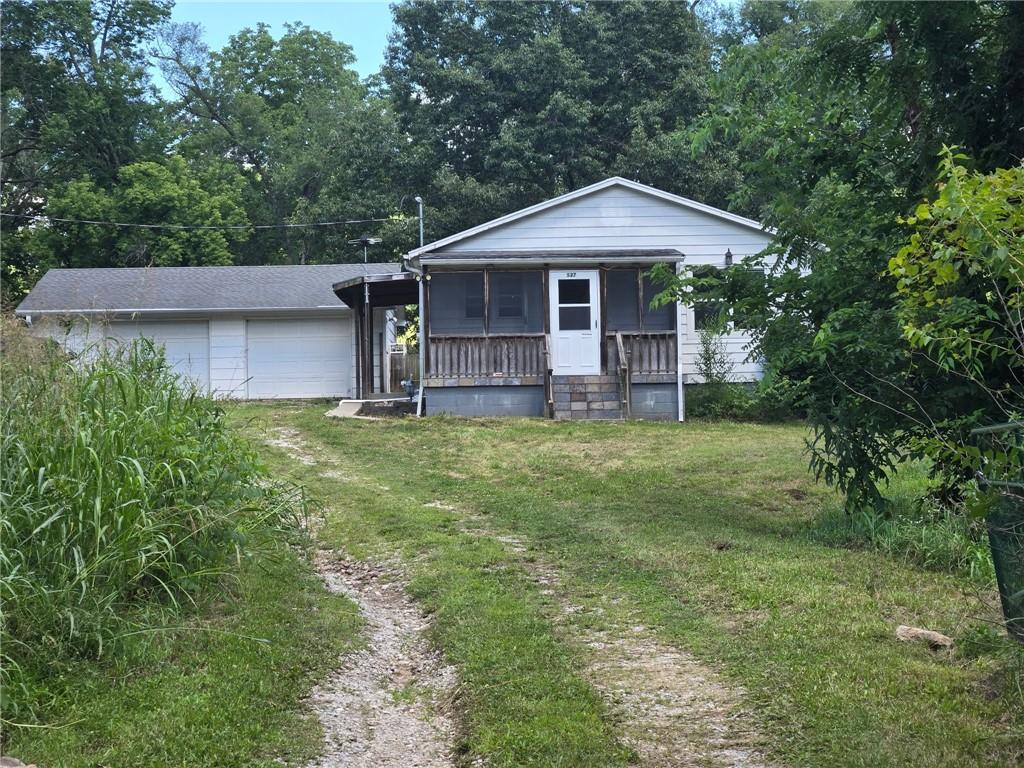 Photo of 527 N 141st Street