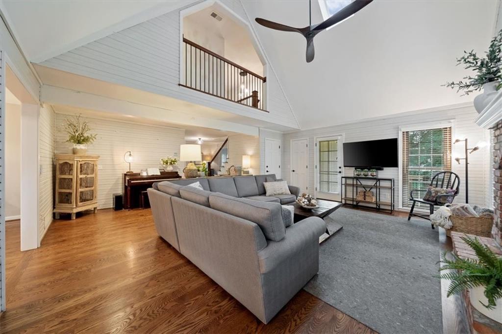 Photo 6 of 8262 W 117th Street