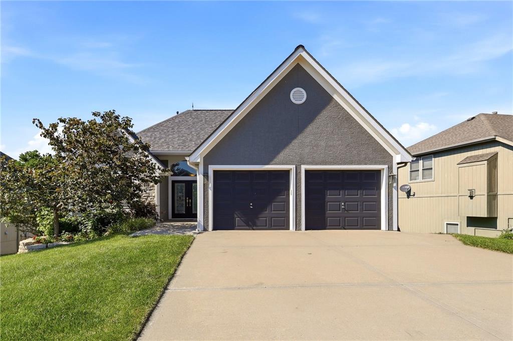 Photo 4 of 13718 BERGER Avenue
