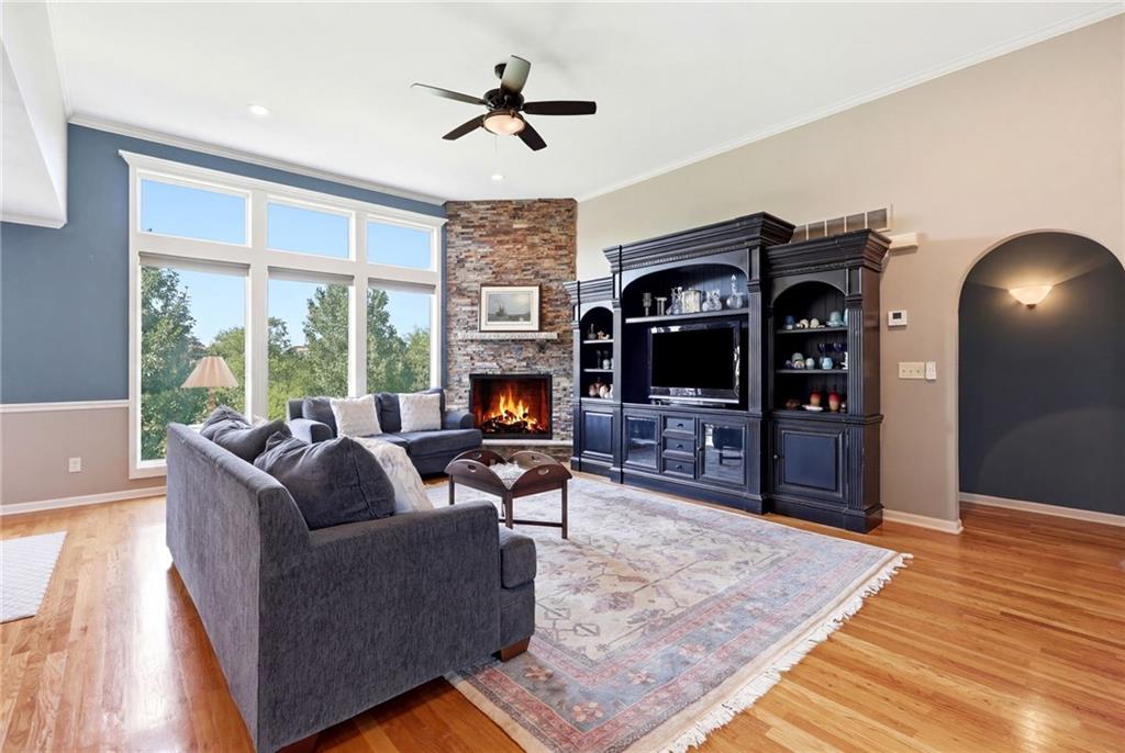 Photo 7 of 13718 BERGER Avenue
