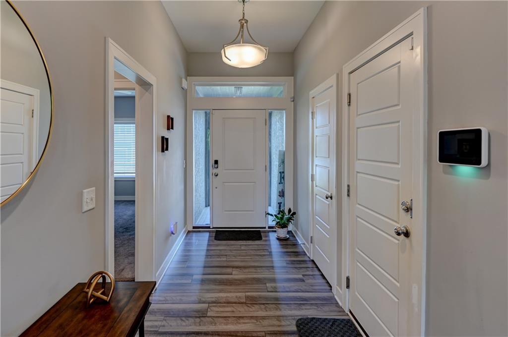 Photo 2 of 1821 NE Ravenwood Drive