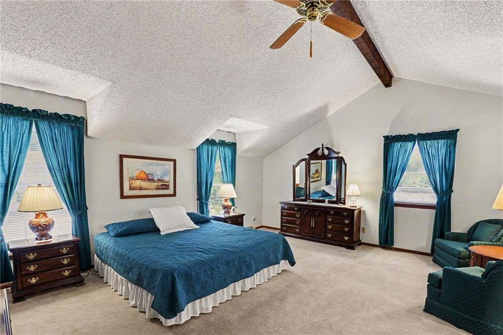 Photo 4 of 7213 N Bellefontaine Avenue