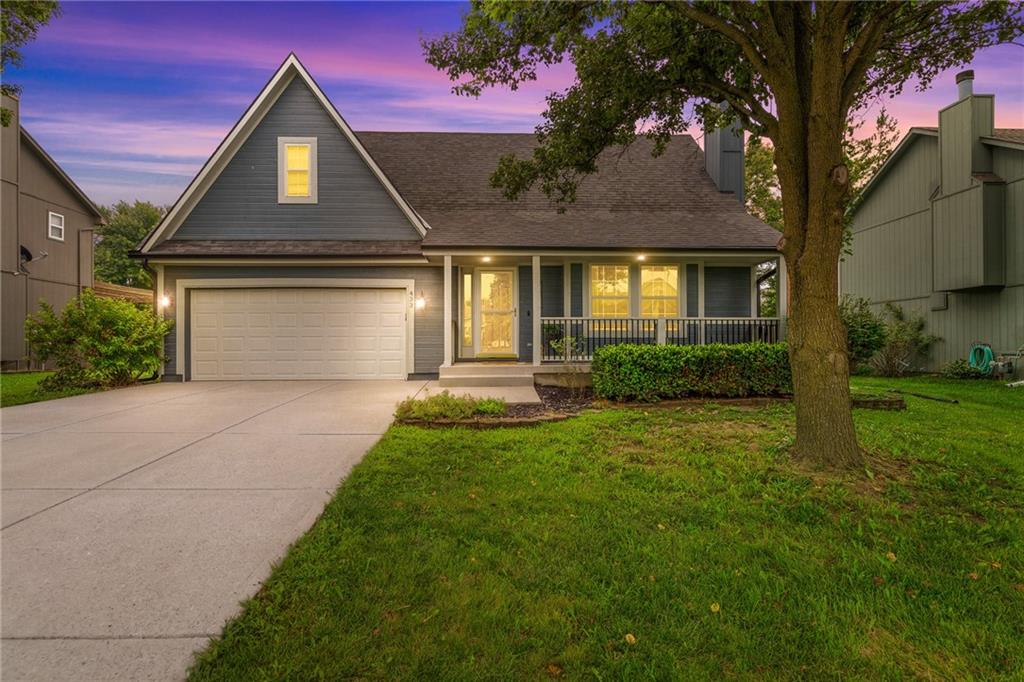 Photo of 433 W Bluebird Street