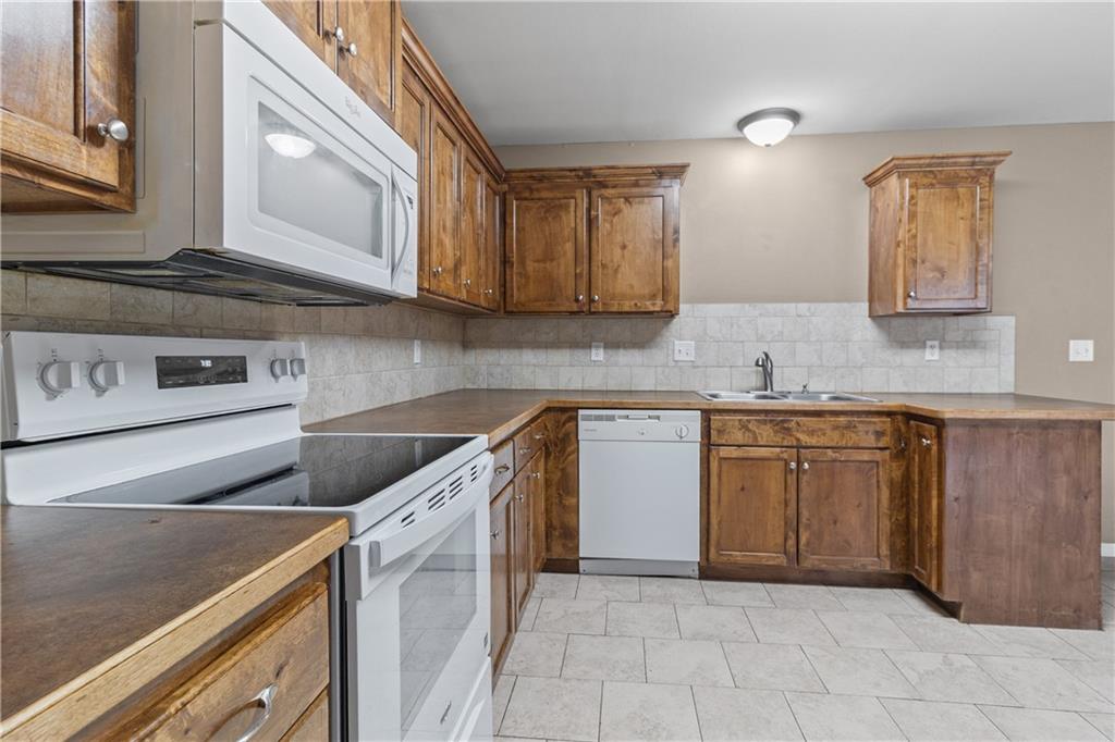 Photo 2 of 312 Grover Street