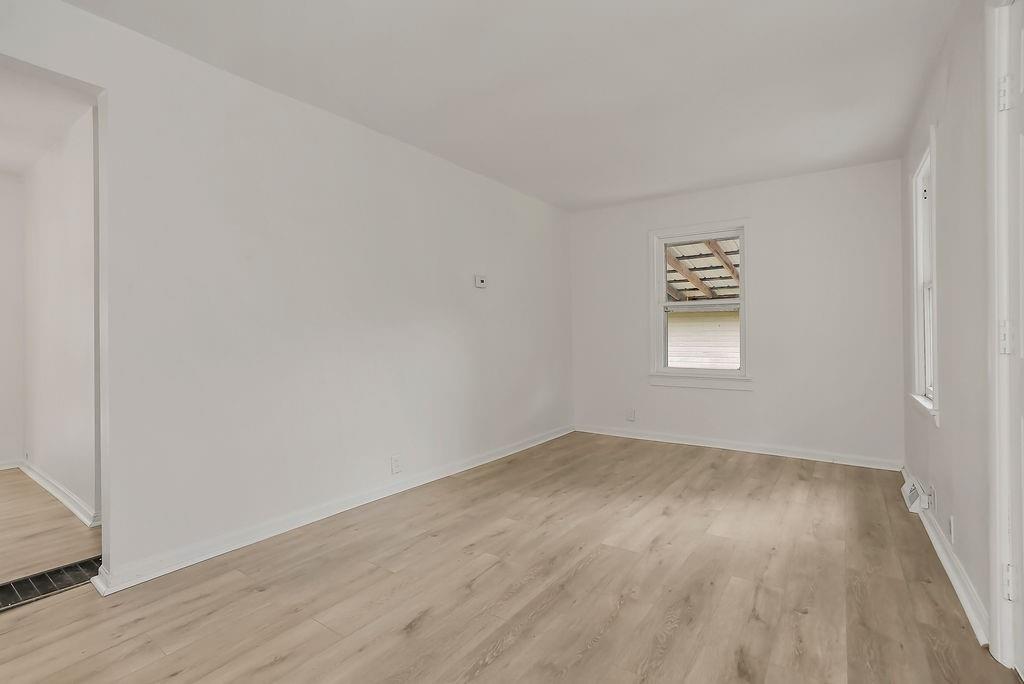 Photo 4 of 5509 Maple Street
