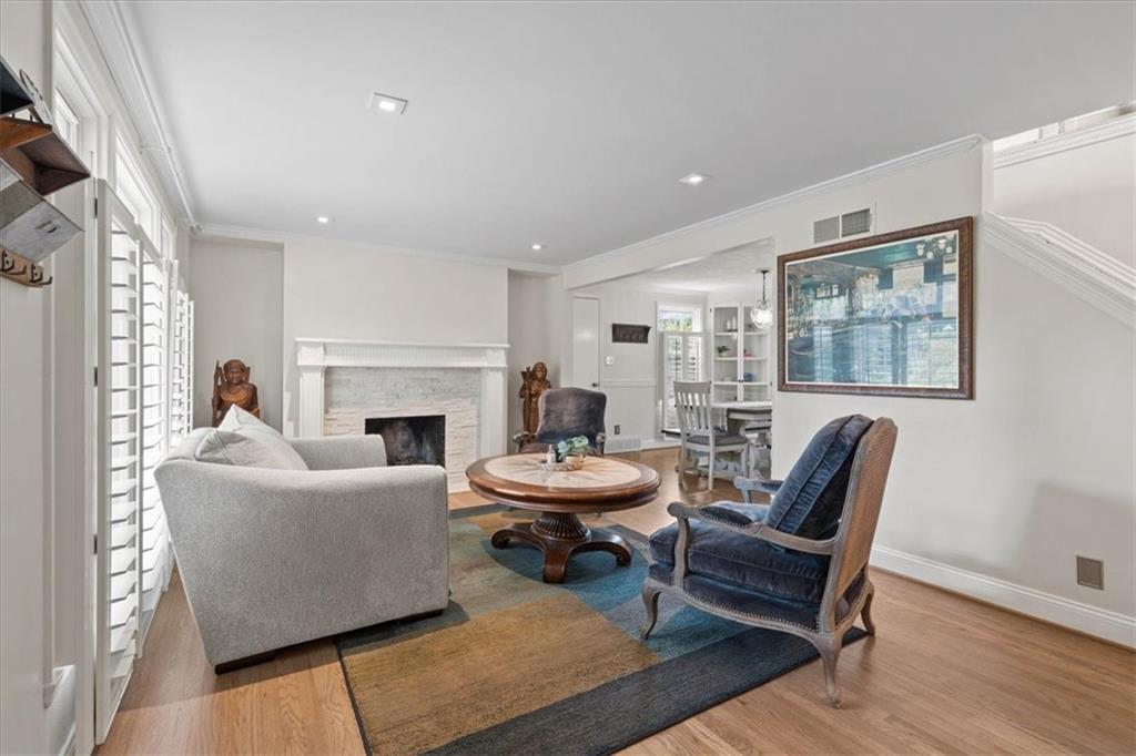 Photo 5 of 4211 W 73rd Street
