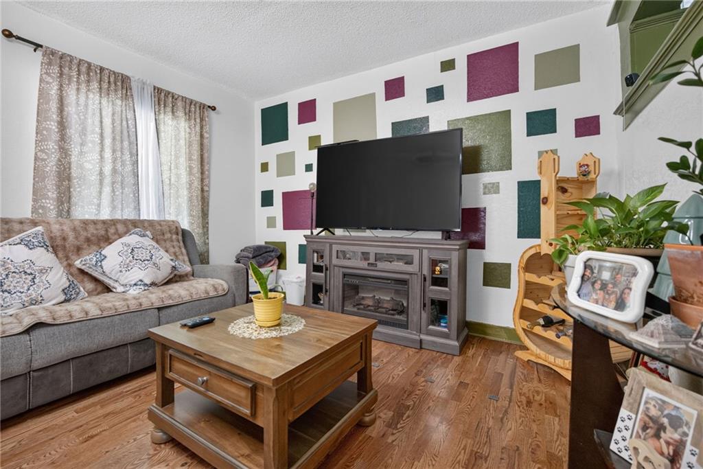 Photo 5 of 4140 PROSPECT Avenue