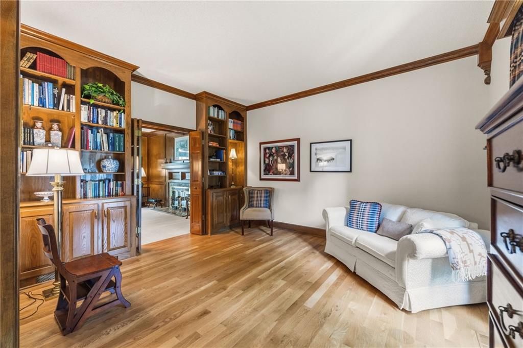 Photo 5 of 12120 Goddard Street