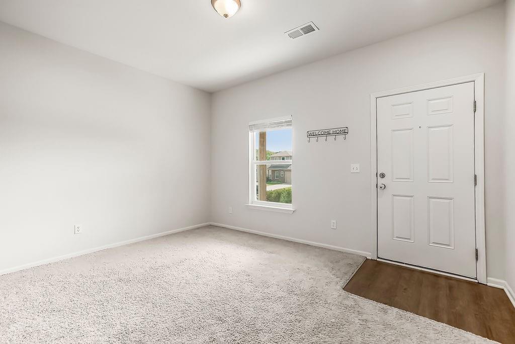 Photo 5 of 707 Roseberry Drive