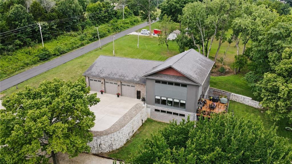 Photo 2 of 300 SE 30th Street
