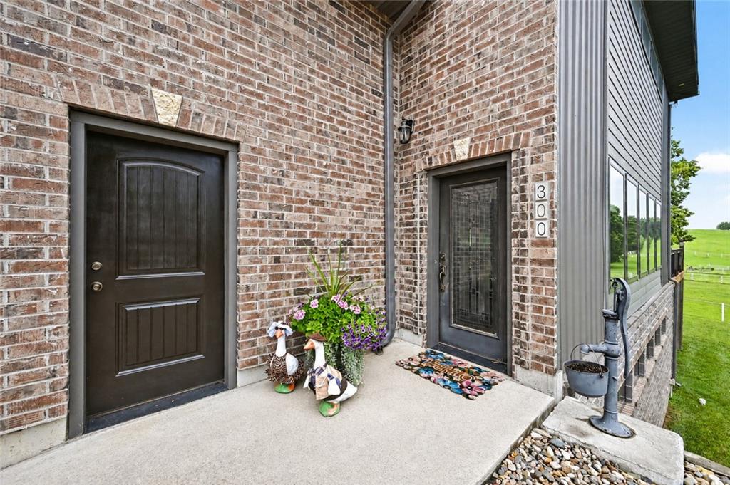 Photo 4 of 300 SE 30th Street
