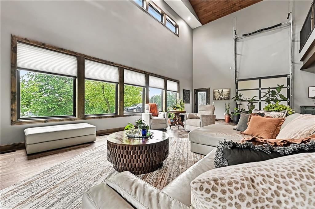 Photo 5 of 300 SE 30th Street