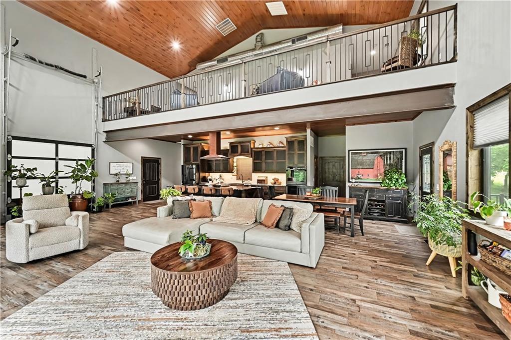 Photo 6 of 300 SE 30th Street