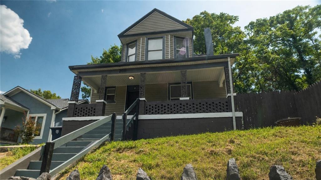 Photo of 2011 MONTGALL Avenue