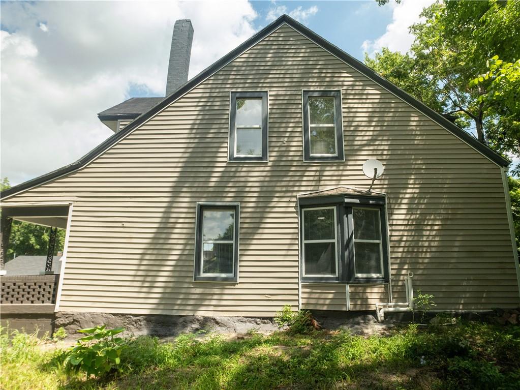 Photo 4 of 2011 MONTGALL Avenue