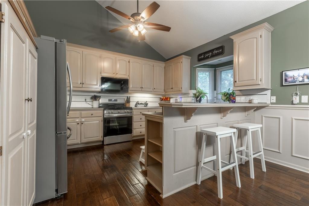 Photo 6 of 8804 N Anita Avenue