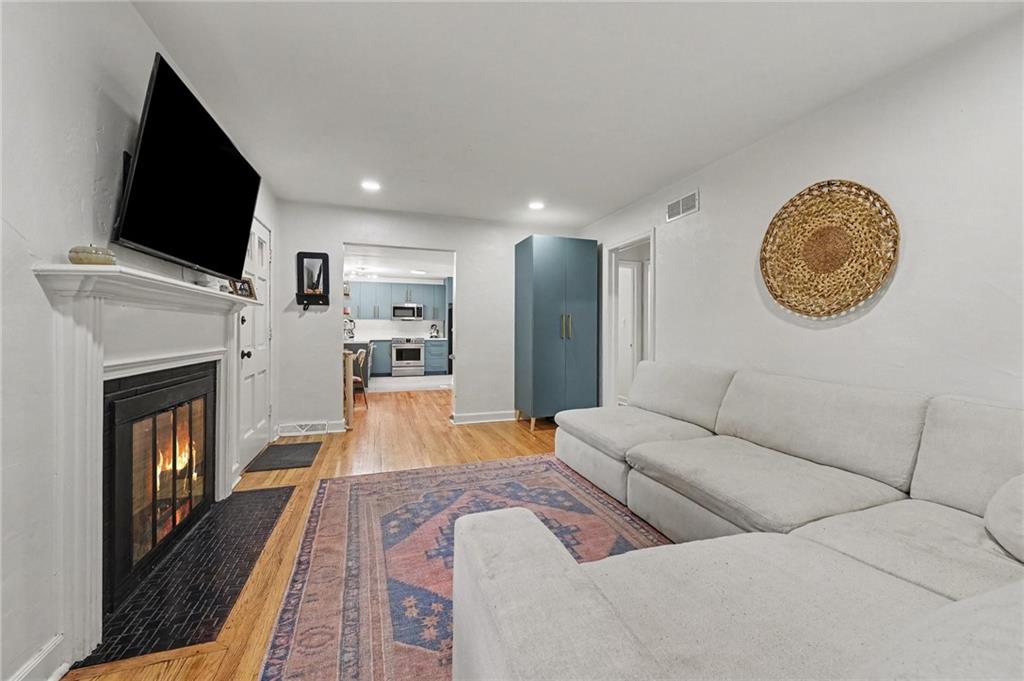 Photo 6 of 4945 N Lister Avenue