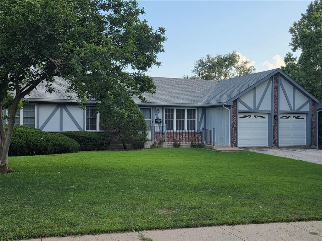 Photo of 1121 W Elm Terrace
