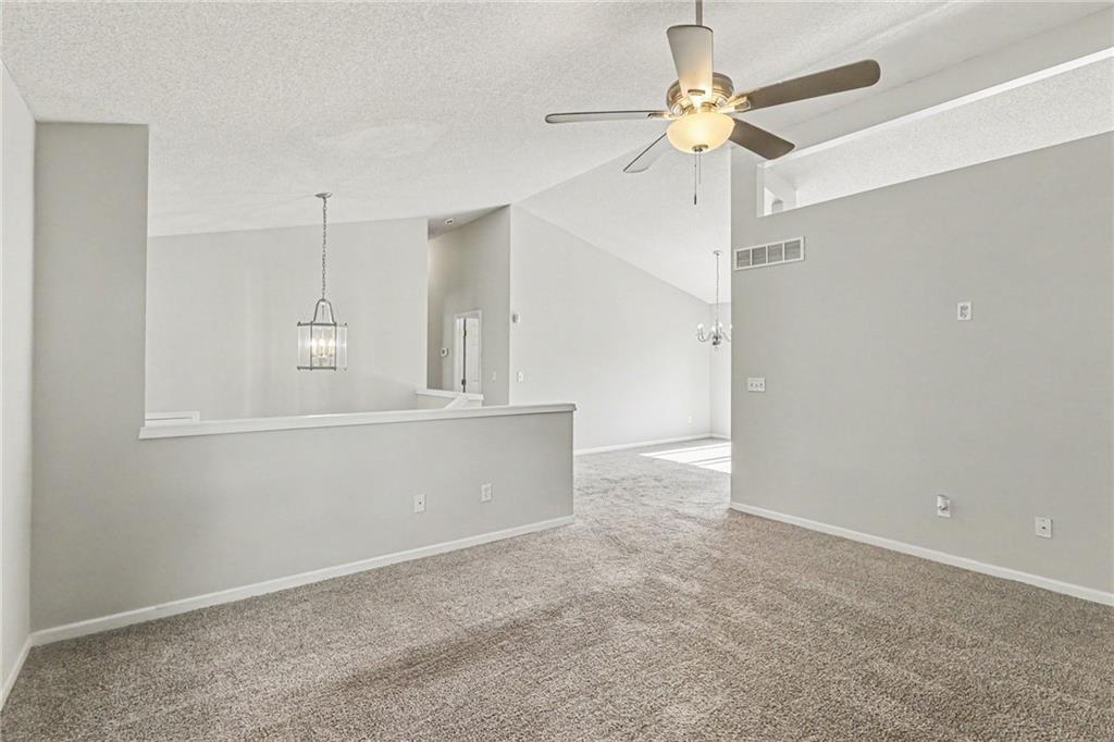 Photo 2 of 1810 W Fredrickson Circle