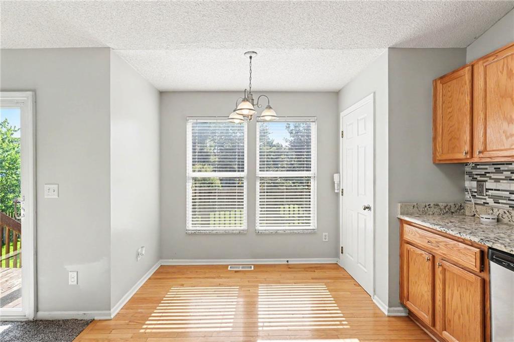 Photo 6 of 1810 W Fredrickson Circle