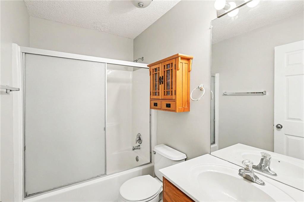Photo 7 of 1810 W Fredrickson Circle