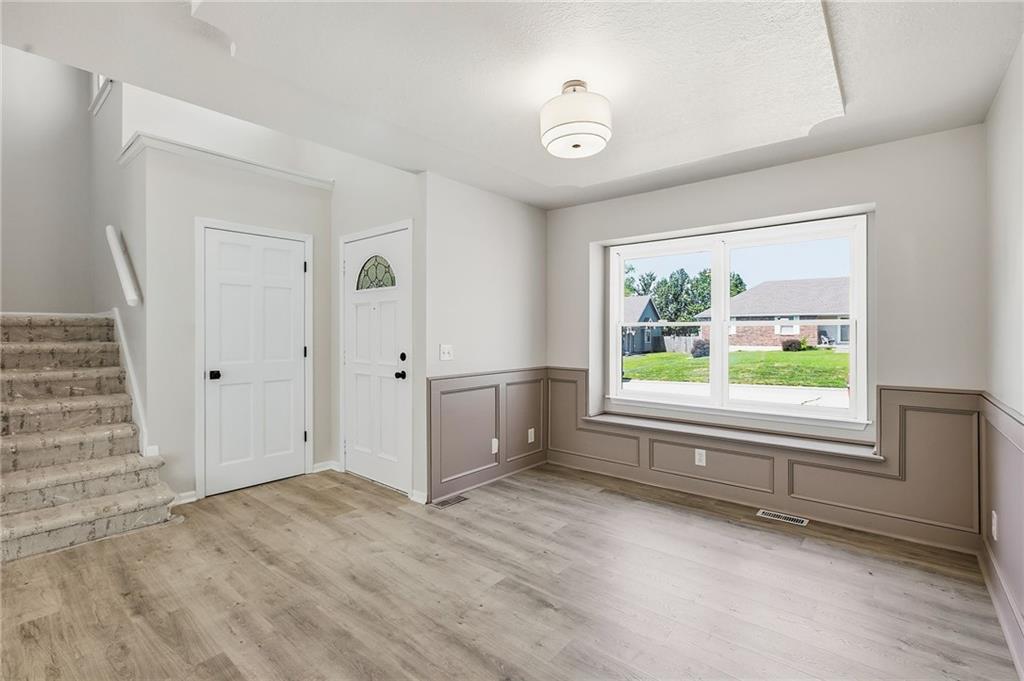 Photo 5 of 400 Sagamore Road