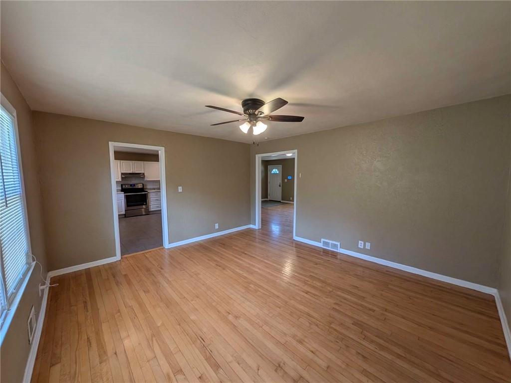 Photo 6 of 8905 E 29TH Street