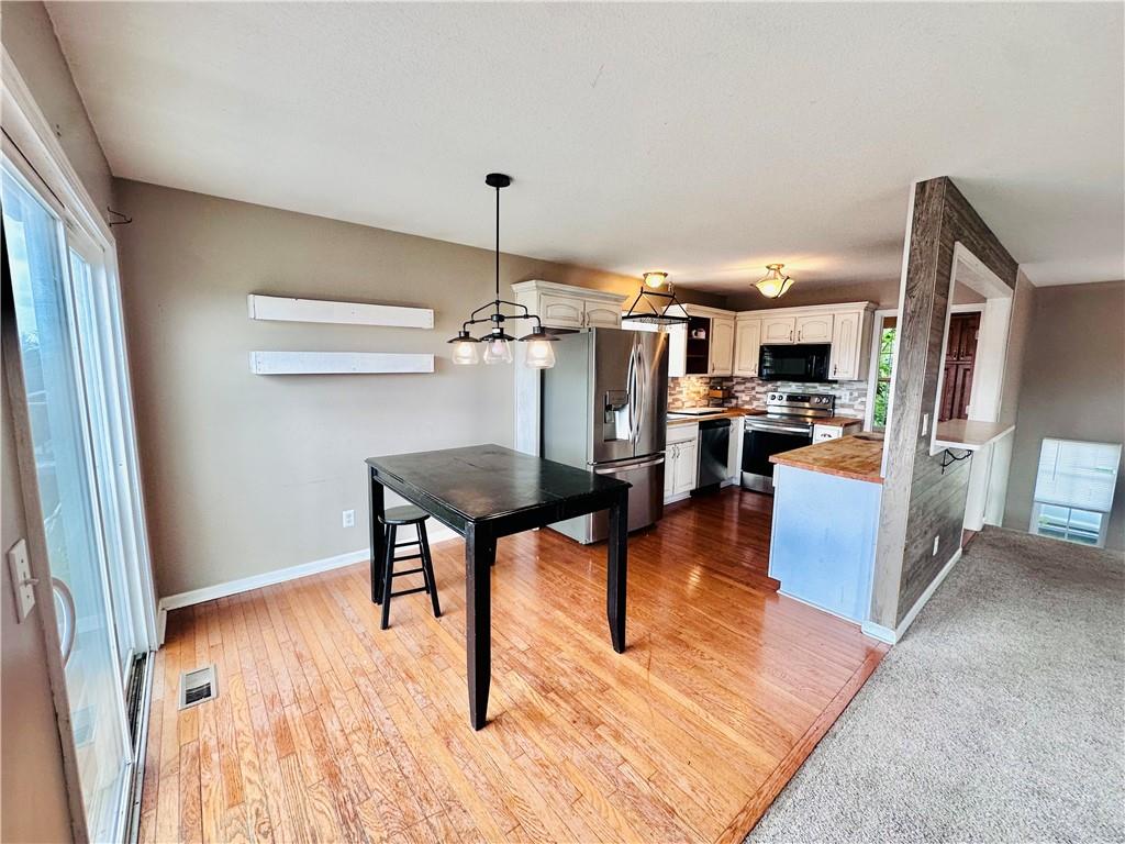 Photo 4 of 1603 W 7th Street Terrace