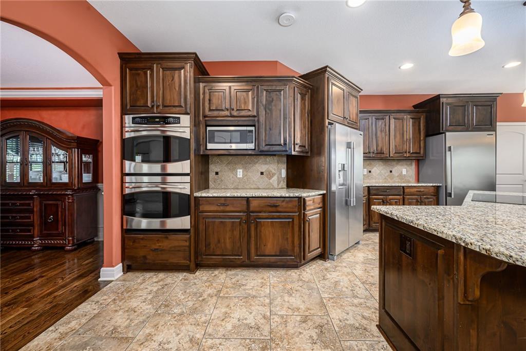 Photo 6 of 17935 185th Street