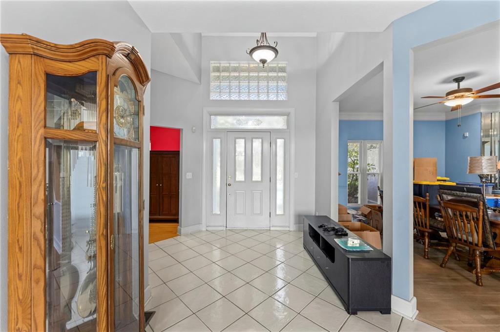 Photo 4 of 5253 W 215th Street